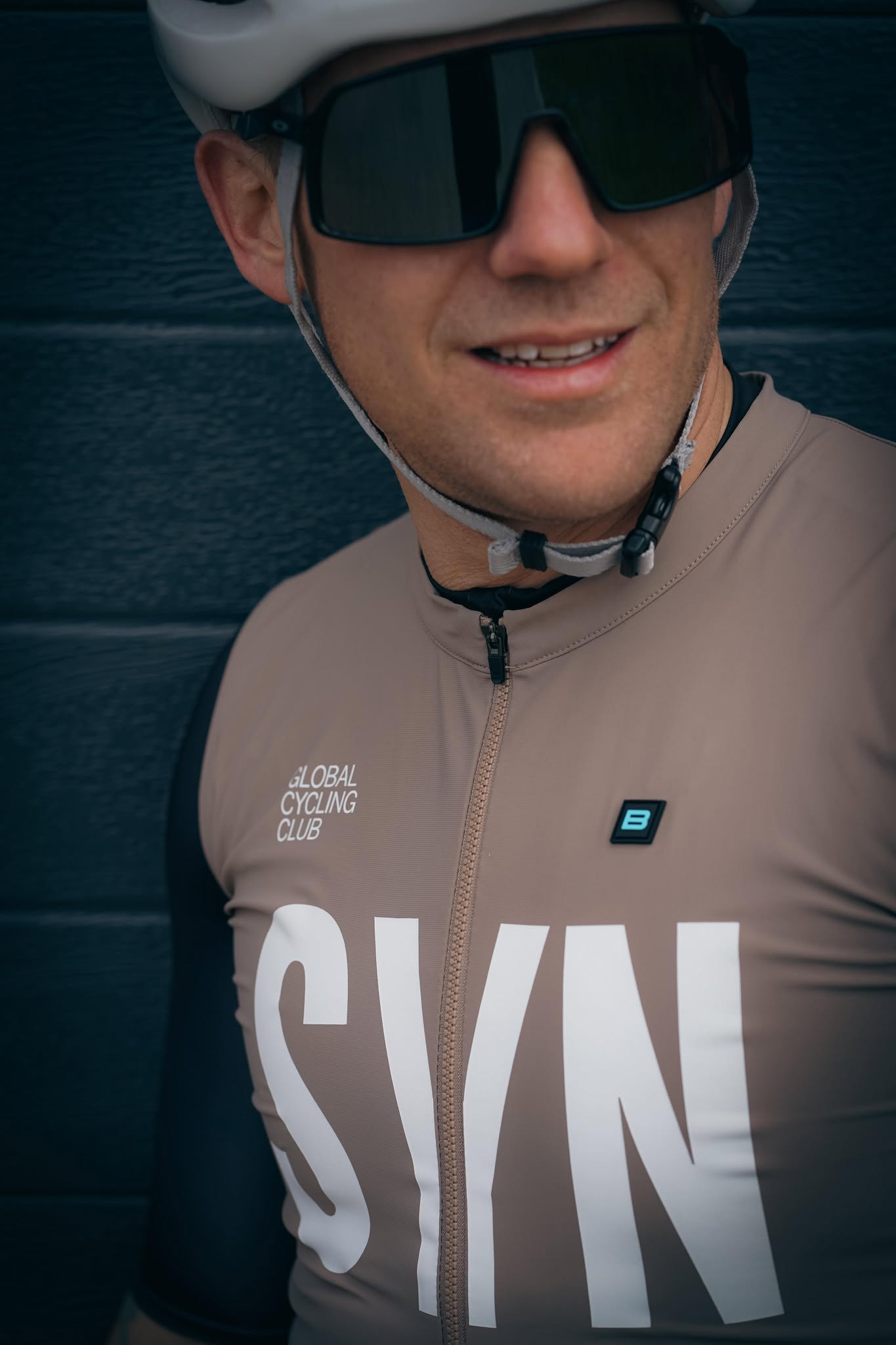 Mød Simon – halvgammel, halvhurtig og helt cykeltosset