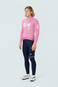 SYN Men's Pro Team APEX Club Jacket 2.0 - Blush - modelbillede - AW26_PRO_TEAM_APEX_male_outfit_3_5447