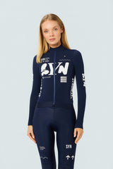 SYN Women's Pro Team APEX Thermal Langærmet Jersey 2.0 - Dark Blue - modelbillede - AW26_PRO_TEAM_APEX_women_3_5888