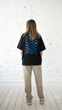 Endless Roads Race Check - Box Fit Tee Black / Blue
