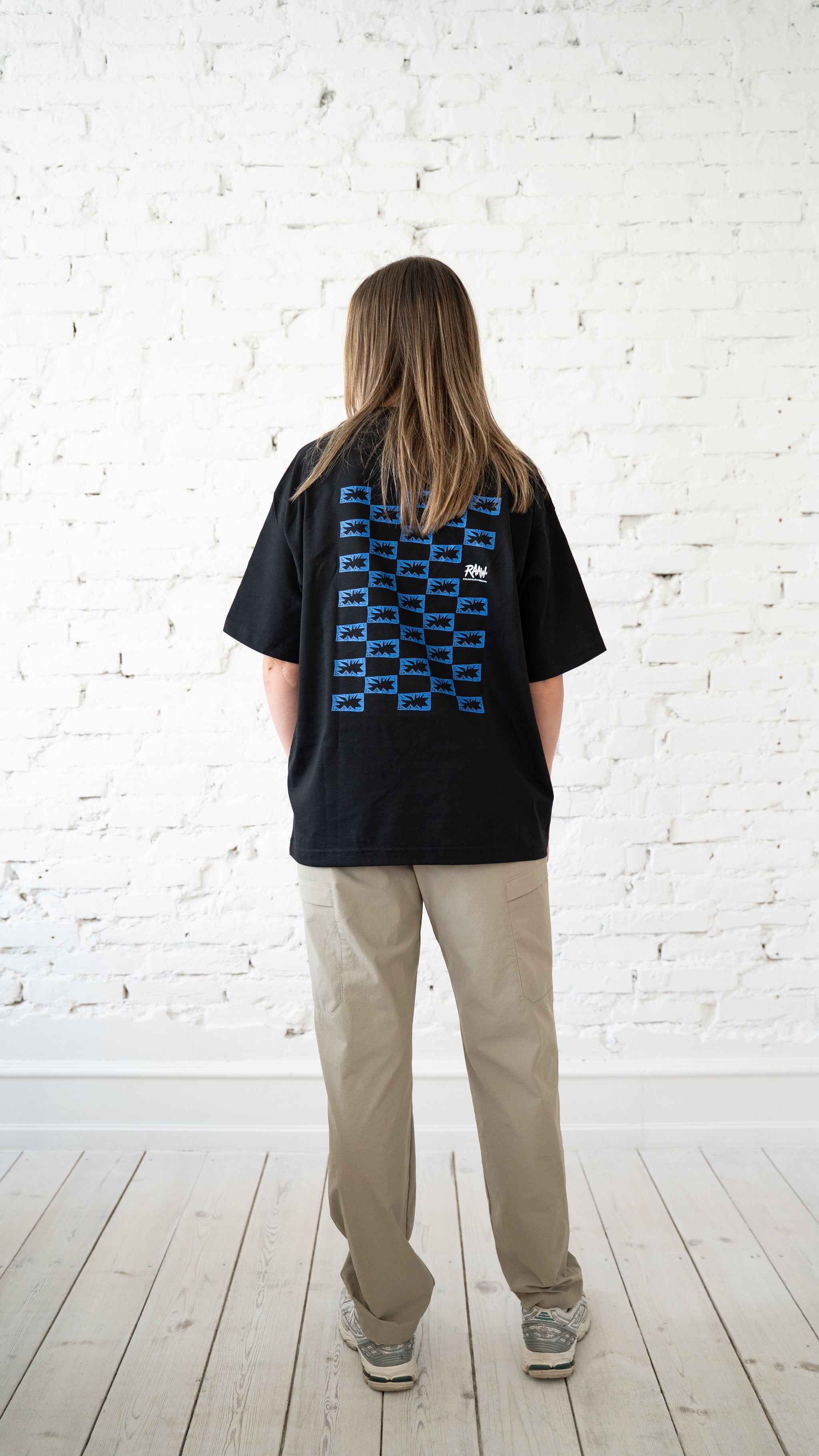 Endless Roads Race Check - Box Fit Tee Black / Blue