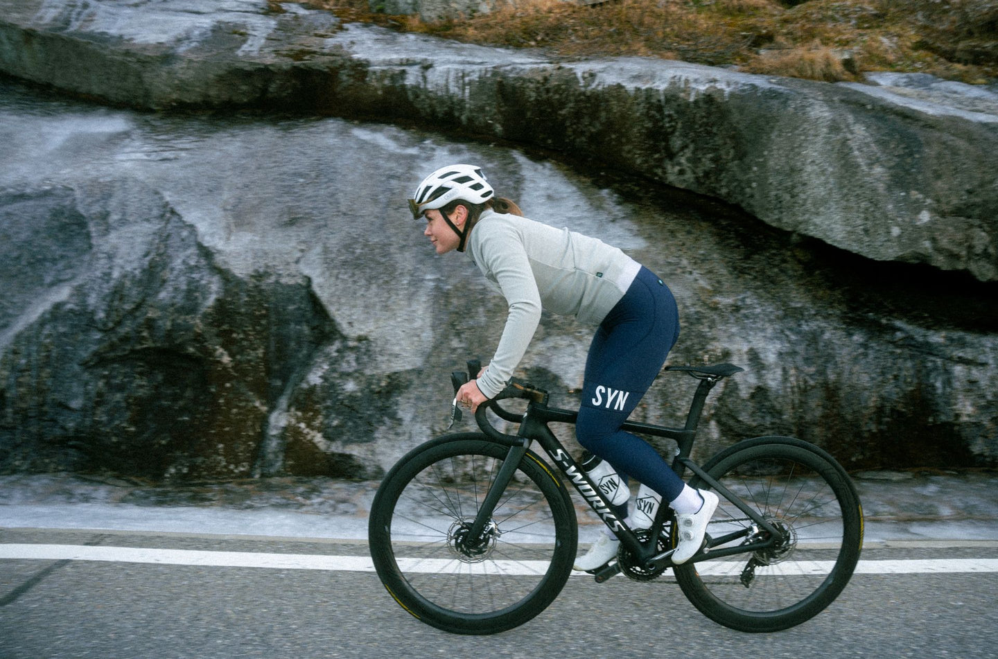 SYN Women's Thermal Rain Bib Tights - Deep Blue