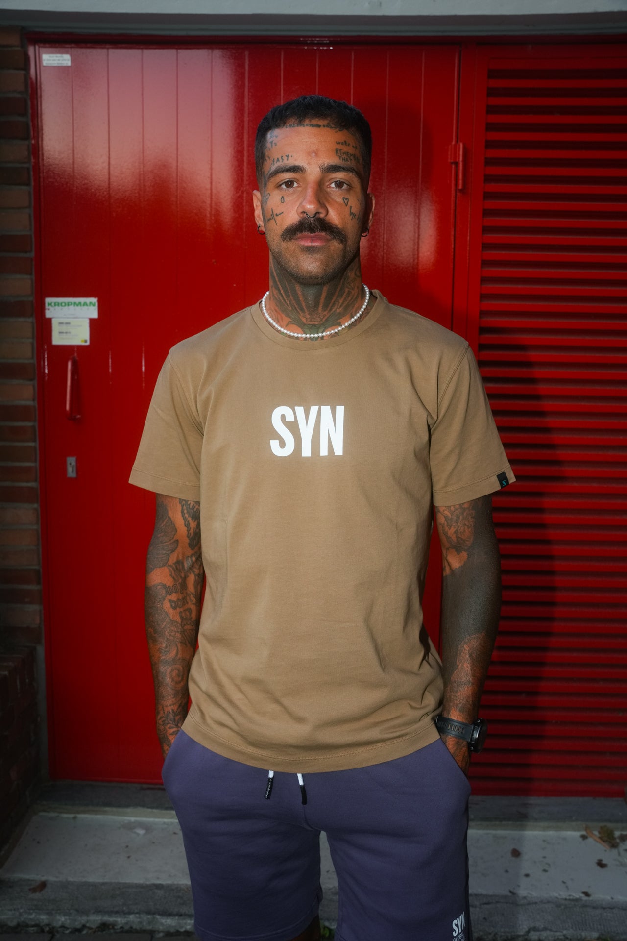 SYN Unisex Heavy Organic T-shirt - Coffee