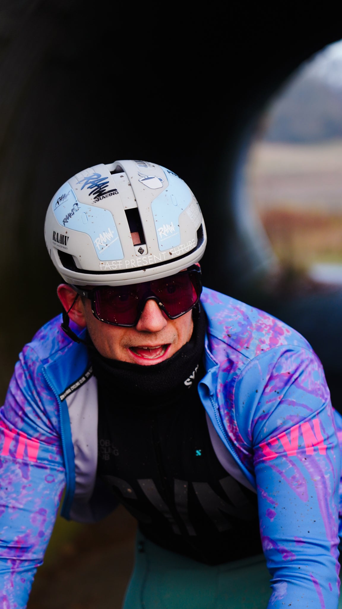 Air Knit Tube sort - Halsedisse med vinterkomfort, åndbarhed og beskyttelse