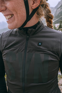 SYN Women's Pro Universal SL Vest Ash- Ultralet, vind- og vandtæt cykelvest
