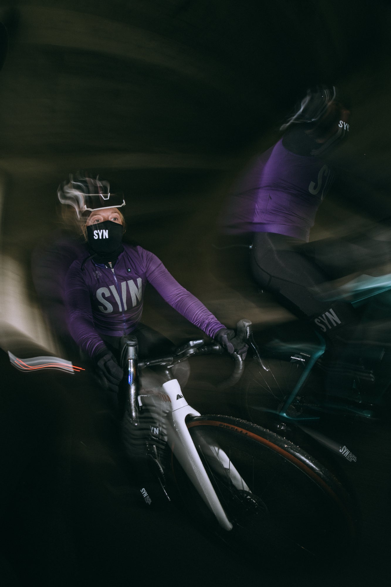SYN Women's Pro Universal SL Jakke Grape - Ultralet, Vind- & Vandtæt Cykeljakke