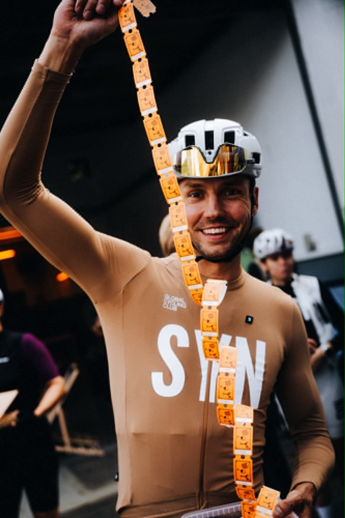 Smilende SYN-rytter til RAAW community ride